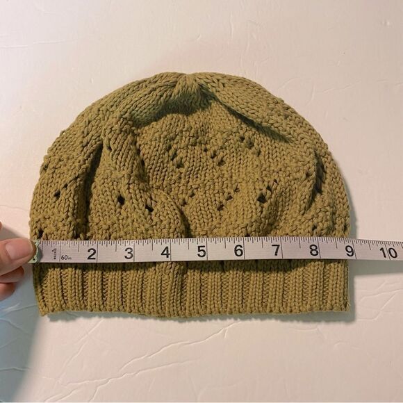 Urban Outfitters Pins & Needle open knot green scull beanie hat - Picture 3 of 8